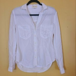 Cloth & Stone, XS, White long sleeve button down collared shirt.